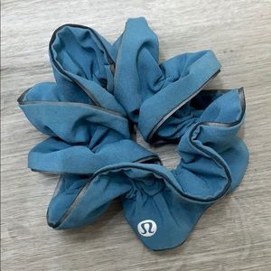 COPY - Blue Lululemon scrunchie